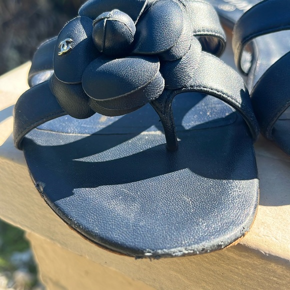 CHANEL Camelia Flat Sandal 8.5/39.5 - Picture 5 of 16